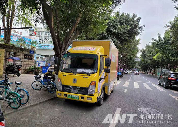 深圳搬運鋼琴需要專業人員嗎？螞蟻搬家經驗分享